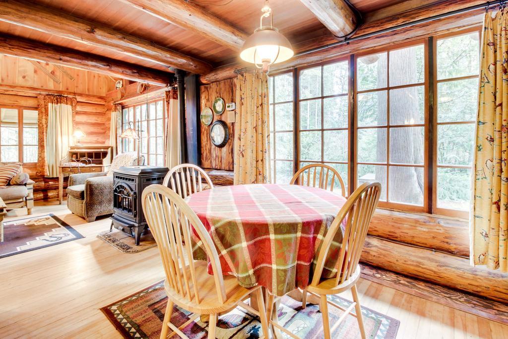 Zoe'S Log Cabin Welches Dış mekan fotoğraf
